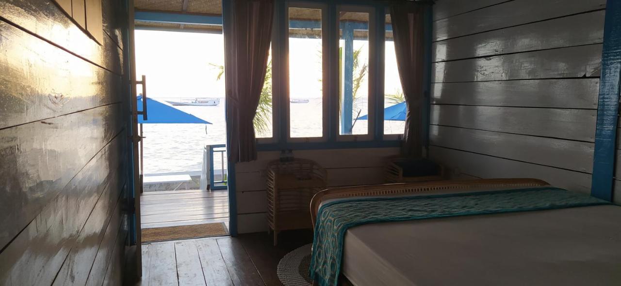Moyo Island Resort 外观 照片