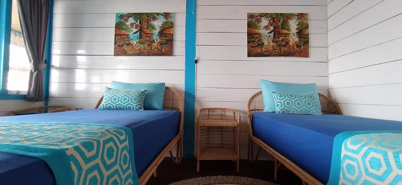 Moyo Island Resort 外观 照片