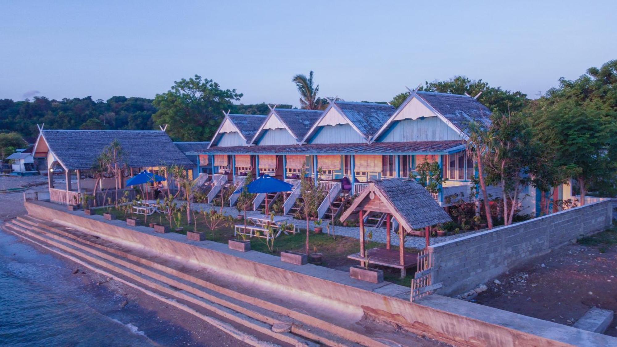 Moyo Island Resort 外观 照片